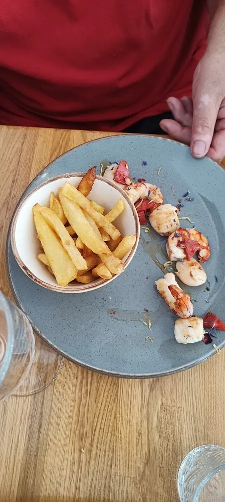 Duo de Gambas Et Saint Jacques Au Chorizo